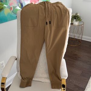 Men's Tan Jogger from dicks -size medium-like new